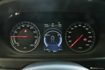 2018款比亚迪唐新能源2.0T全时四驱智联创睿型7座