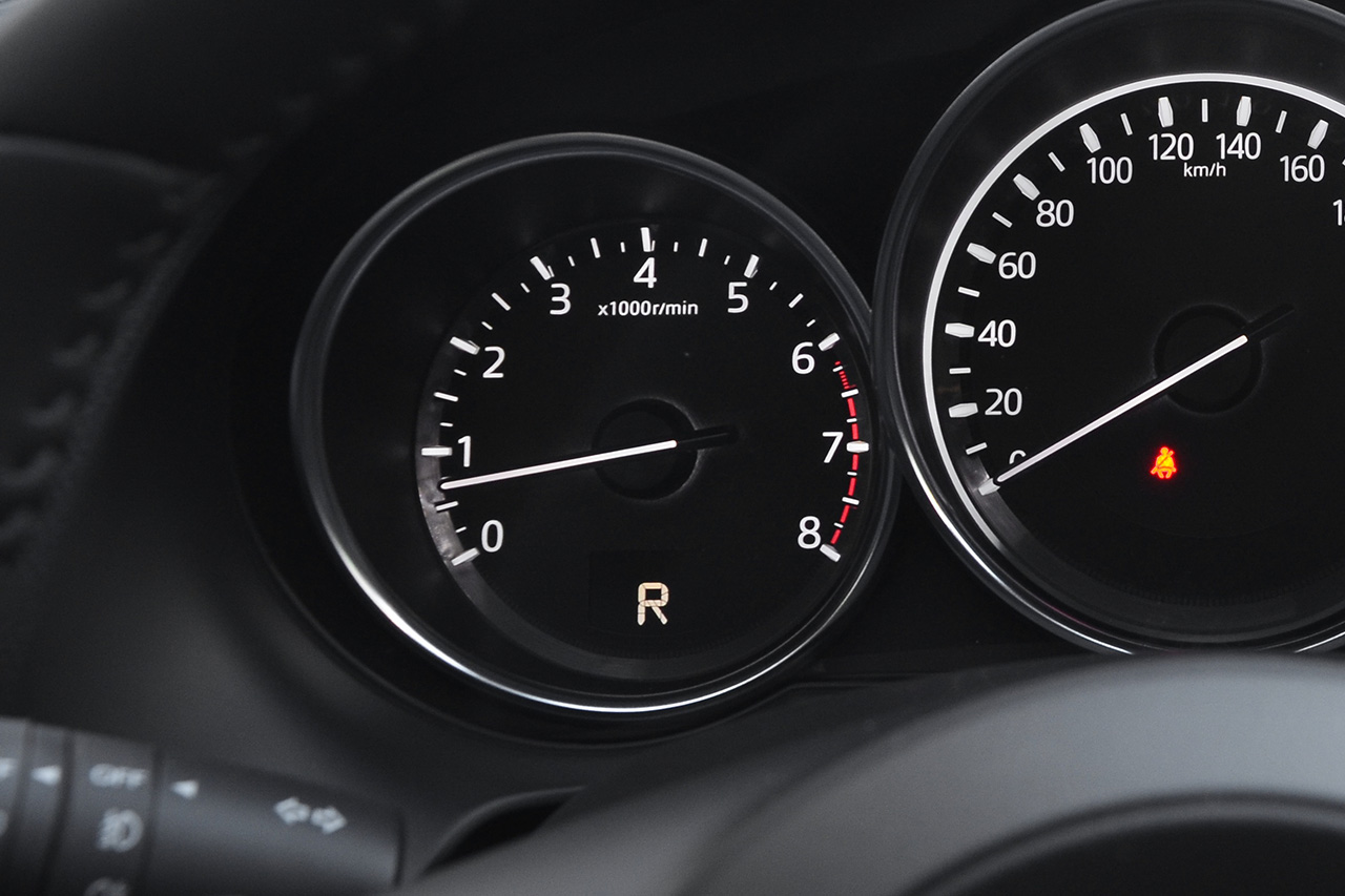 2018款阿特兹2.5L自动蓝天运动版