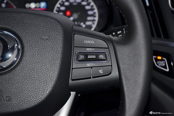 2017款东风风神AX5 1.4T自动趣享型