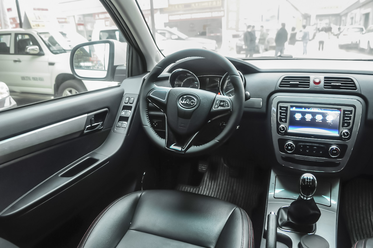 2015款 帅铃T6 2.0L汽油新锐型HFC4GA3-3D