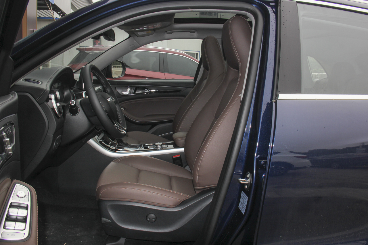 2018款君马MEET3（美图3）1.5T 自动旗舰型