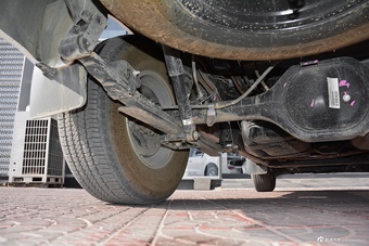 2017款纳瓦拉2.5L自动两驱豪华版QR25