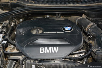 2018款宝马1系118i自动时尚型