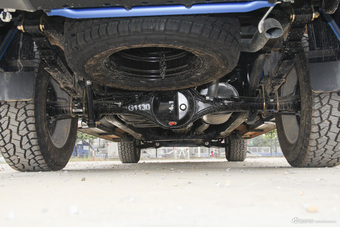 2018款领主2.5T手动柴油大双两驱豪华型 