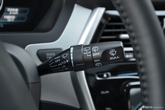 2016款腾势荣耀版