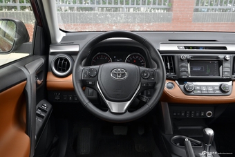 2018款RAV4荣放 2.5L自动四驱精英i版