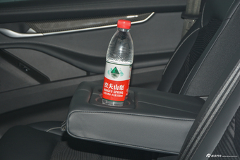 2017上汽大通D90 2.0T手动两驱火星