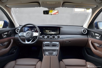 2019款奔驰E级2.0T自动 200L运动型4MATIC图片