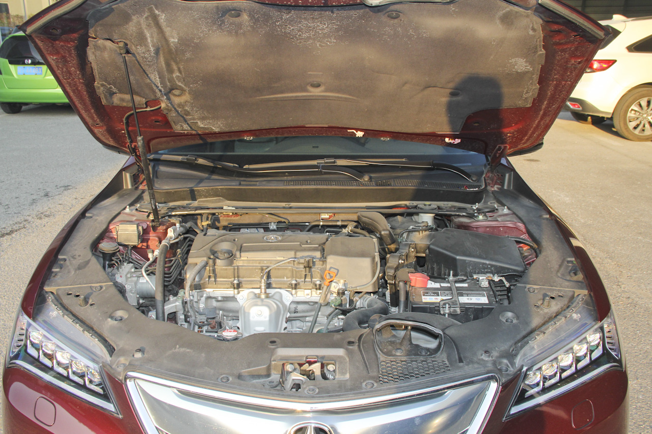 2015款讴歌TLX 2.4L自动精英版