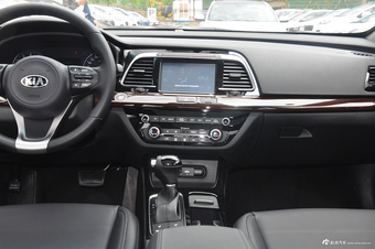 2017款起亚K4 1.8L自动DLX Special