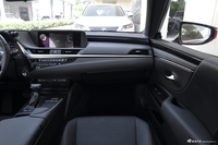 2018款雷克萨斯ES 2.0L自动200豪华版