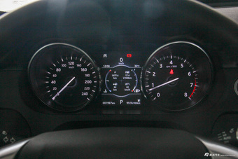 2018款发现神行2.0T自动HSE LUXURY