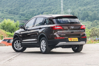 2016款幻速S6 1.5T 手动领先型 大地棕