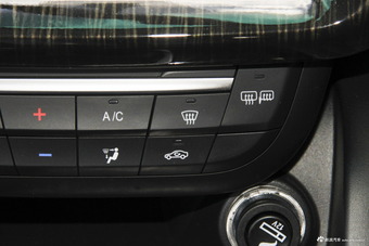 2018款斯威X7改款1.5T手动豪华互联版7座