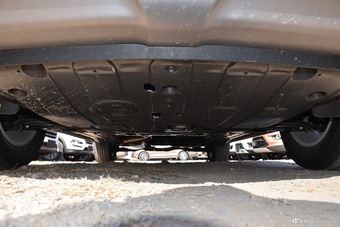 2017款全新胜达2.4L手动两驱智能型5座