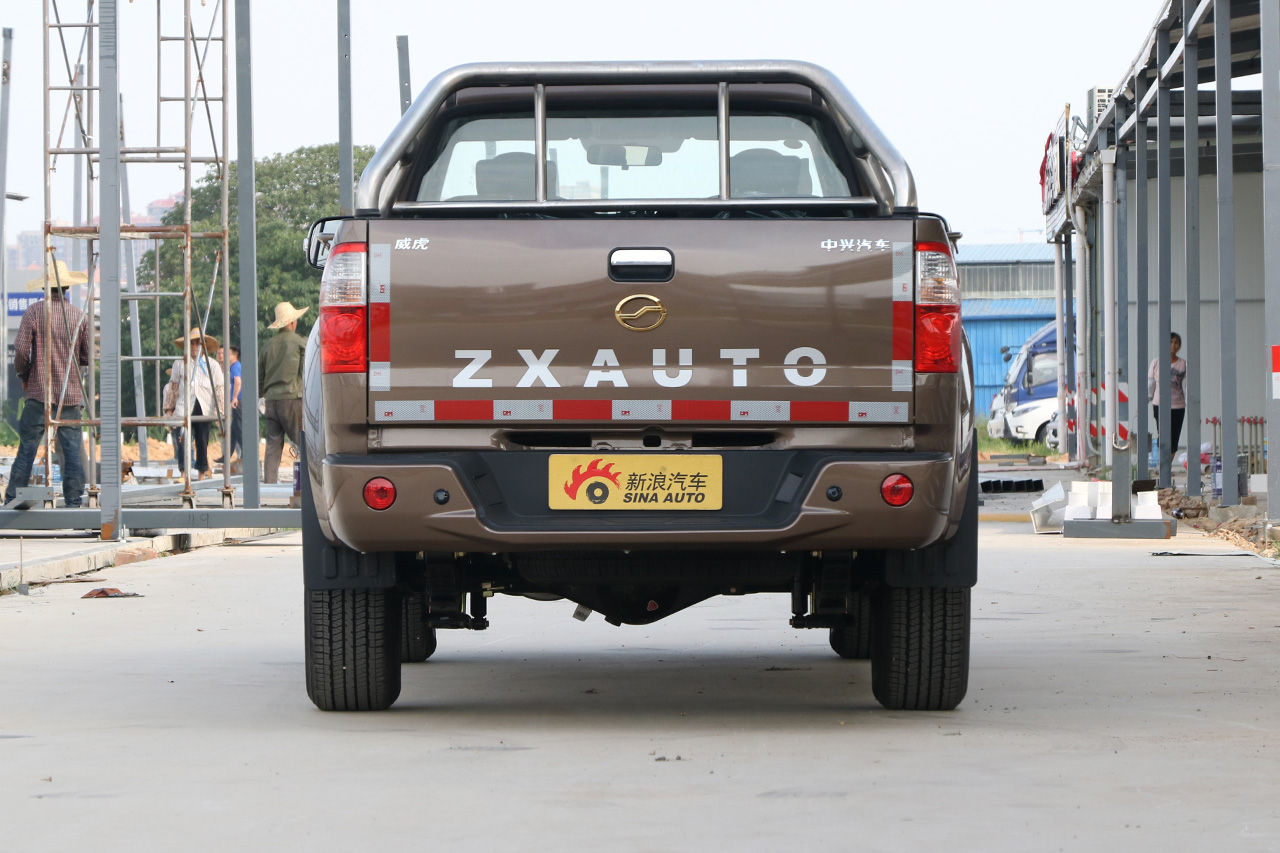 2018款中兴威虎 2.5T柴油国V两驱豪华型中双XD25T5