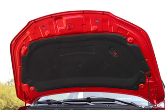 2016款北汽幻速S3L 1.5L手动尊贵型