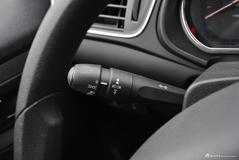 2018款雪铁龙C3-XR 1.6L自动先锋型