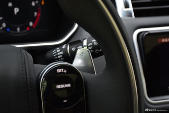 2018款揽胜运动版3.0自动V6 HSE Dynamic