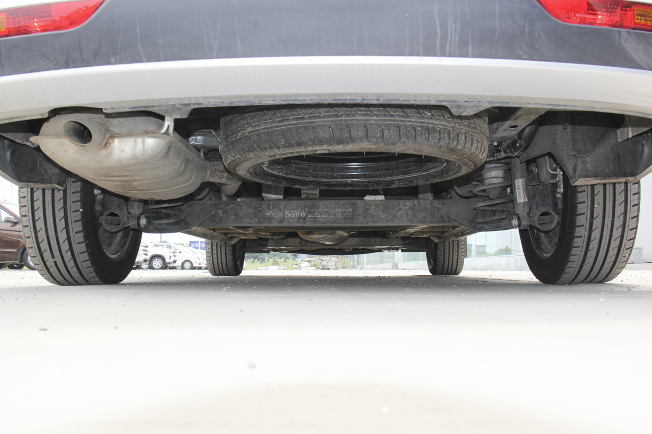 2017款宝骏730 1.5T手动风尚型7座