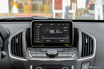 2017款风神AX5 1.4T手动趣尚型