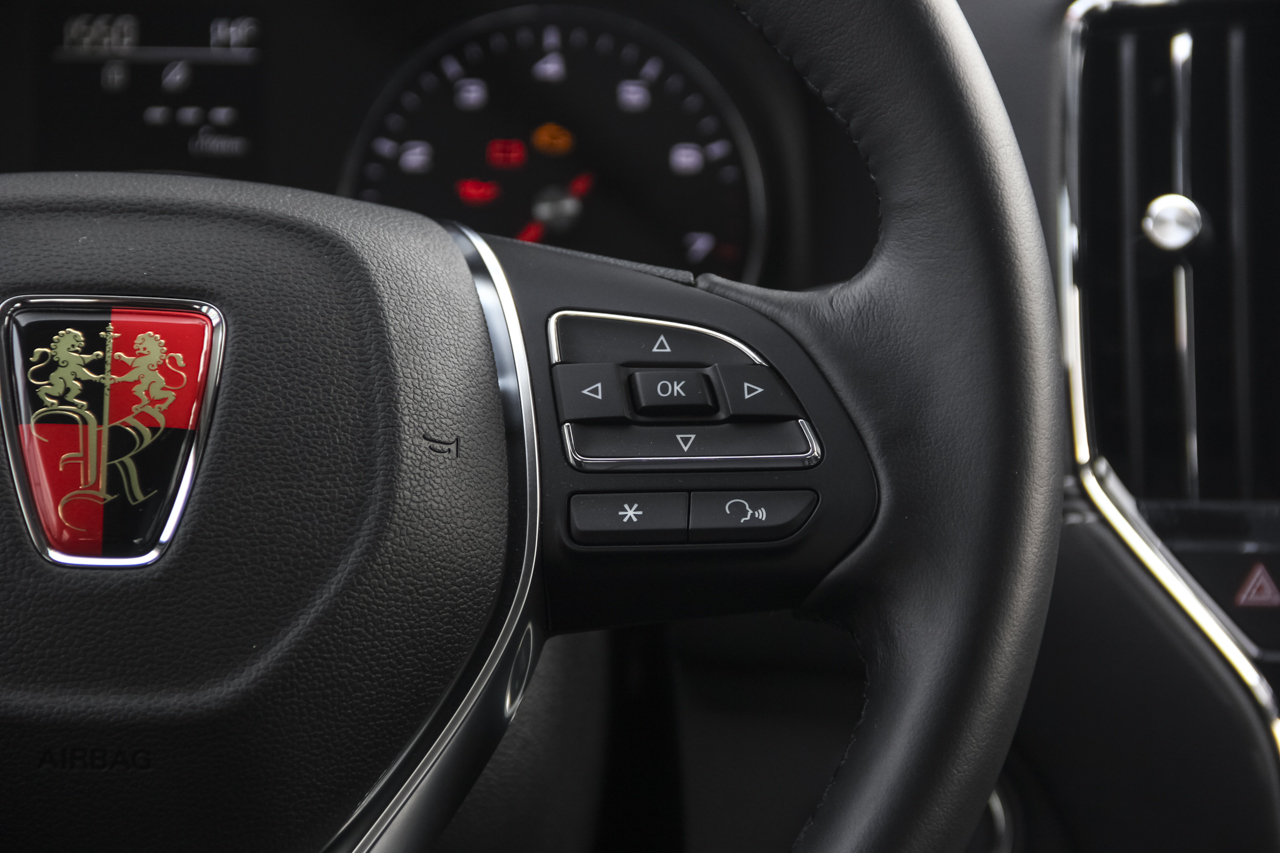 2017款荣威i6 1.0T自动互联网智享版16T