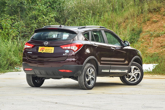 2015款海马S5 1.5T自动旗舰型