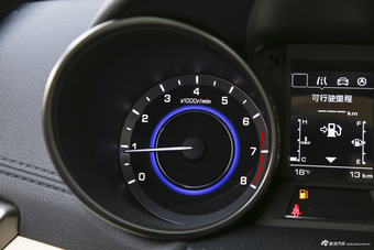 2016款逸动1.6L手动风尚型