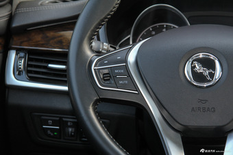 2016款汉腾X7 2.0T自动御马版