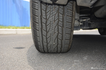 2016款标致3008 1.6THP自动至尚版 