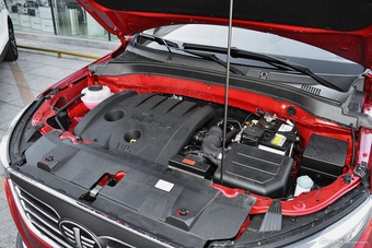 2017款奔腾X40 1.6L自动豪华型