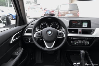 2018款宝马1系125i自动运动型