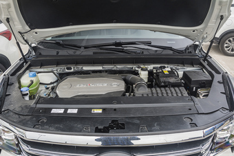 2017款传祺GS8 2.0T自动四驱至尊版320T