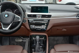 2018款宝马X1 2.0T自动xDrive20Li豪华型