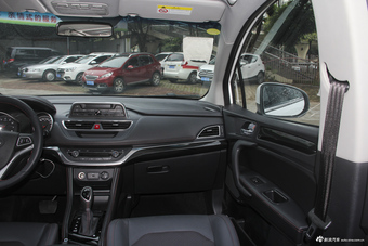 2018款瑞风S3定制版1.6L CVT豪华型