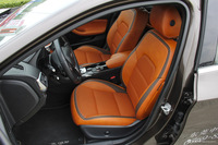 2017款英菲尼迪QX30 1.6T自动两驱运动版