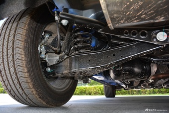 2016款驭胜S330 1.5T自动两驱尊贵版