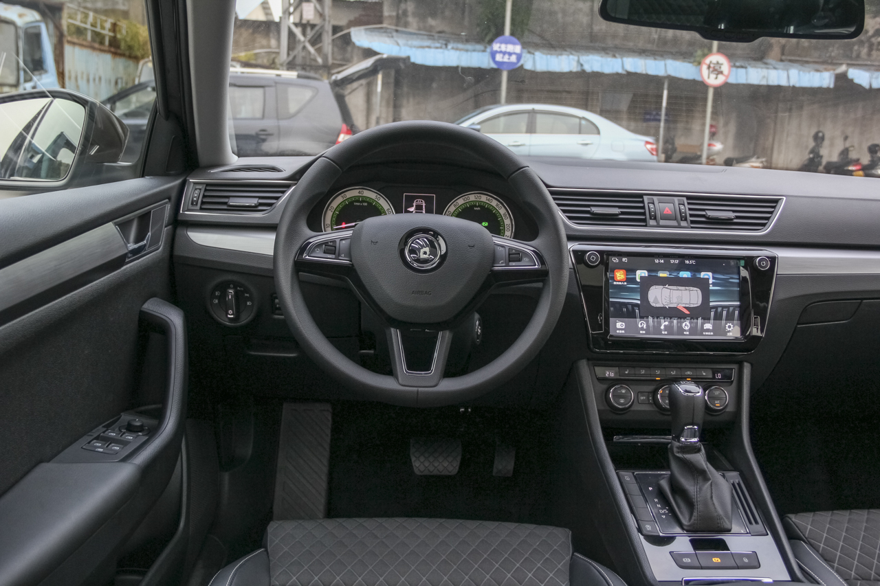 2018款速派1.8T自动TSI330 DSG舒适版