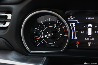 2018款大指挥官2.0T自动四驱智享版