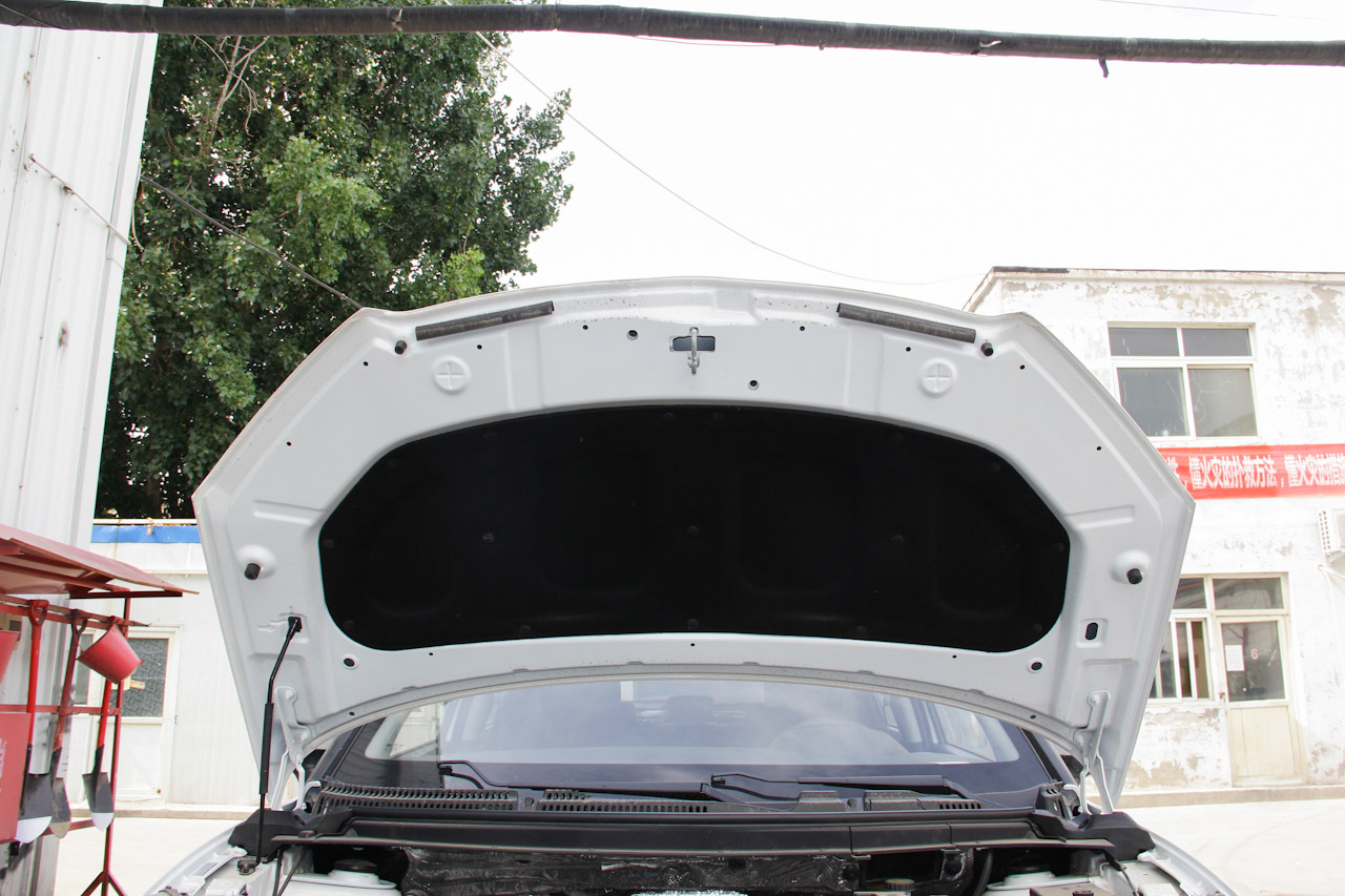 2016款中华V3 1.5L手动智能型