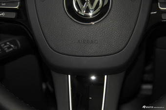 2017款途锐3.0T自动行政版 