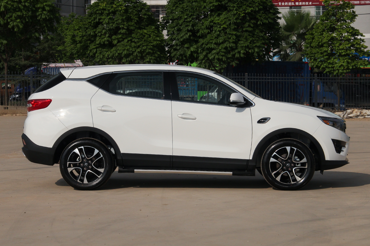 2018款东南DX7经典版1.5T自动DCT舒适型