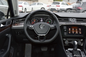 2019款迈腾2.0T自动330TSI DSG豪华型