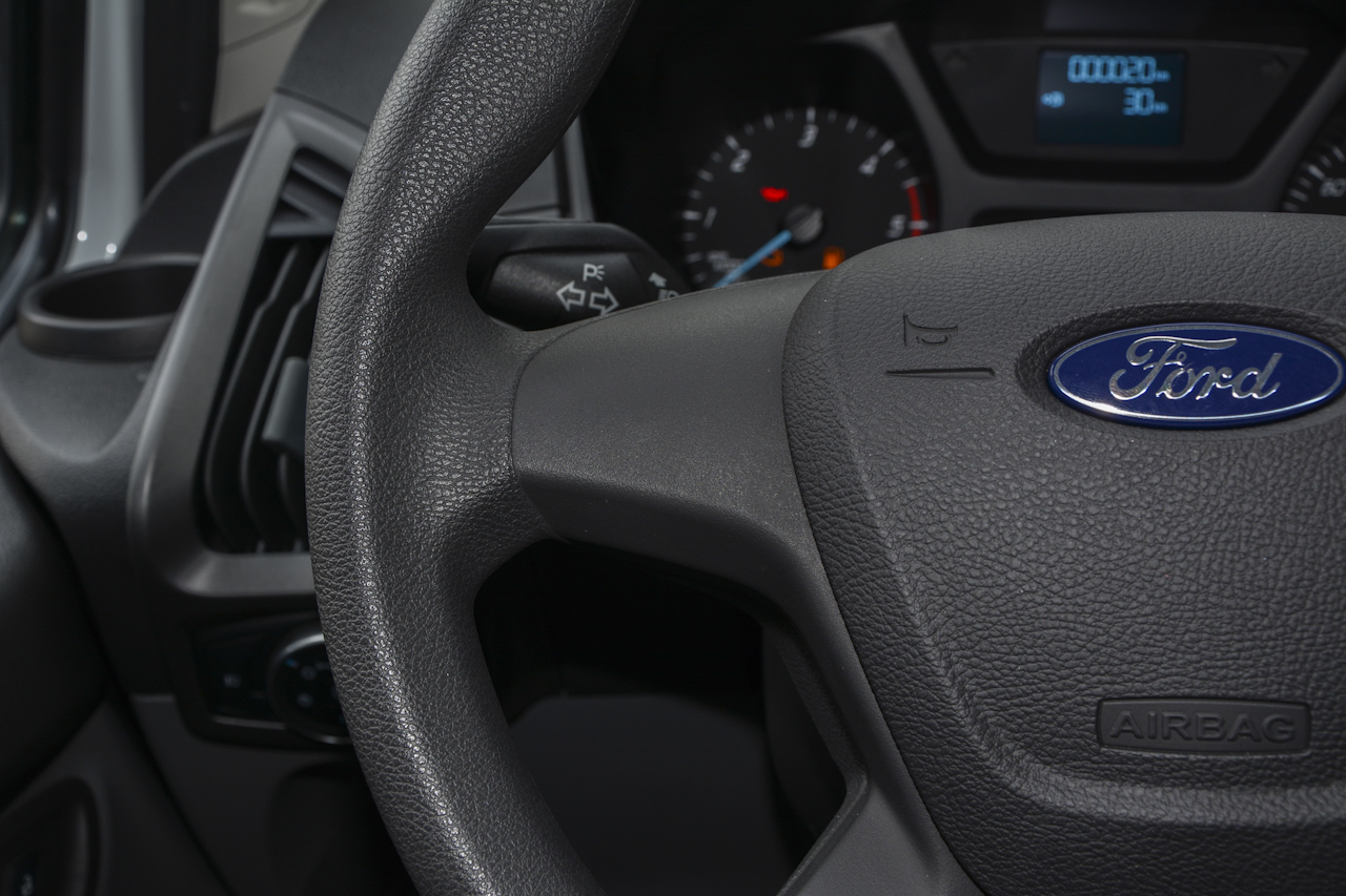 2017款新全顺2.0T中轴中顶柴油Diesel 5/6座Kombi国5