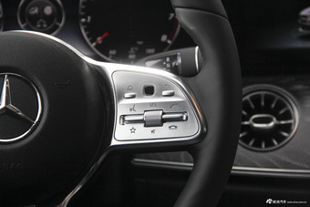 2018款奔驰CLS 2.0T自动350 4MATIC