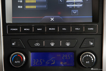 2017款黄海N3 2.5T手动四驱运动版XD25T5 