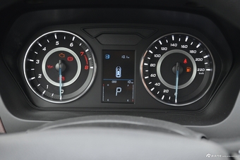 2019款东南A5翼舞 1.5L自动尊贵版国V