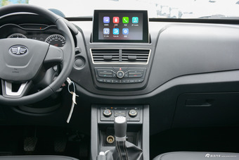 2018款奔腾X40网红版 1.6L手动舒适型