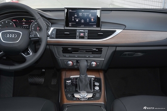 2018款奥迪A6L 2.5L自动30周年年型 30 FSI 风尚型