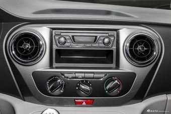 2015款瑞风M3 1.6L手动豪华型